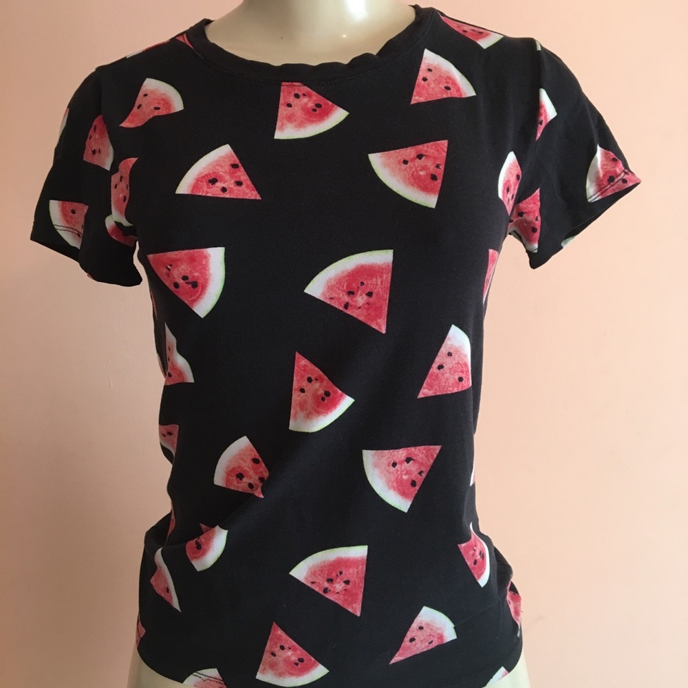 Forever 21 | black watermelon t-shirt M